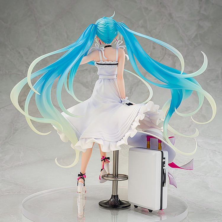 Hatsune Miku GT Project Original PVC Statue 1/7 Vacation Style Ver. 24 cm