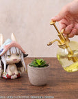 Made in Abyss: The Golden City of the Scorching Sun Look Up PVC Statue Nanachi 11 cm