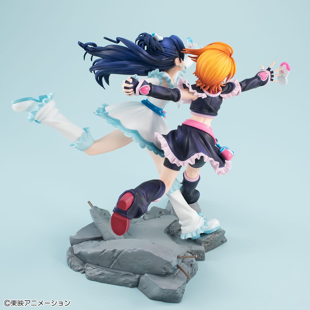 Pretty Cure Lucrea PVC Statue Cure Black &amp; Cure White 22 cm