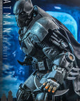 Batman: Arkham Origins Action Figure 1/6 Batman (XE Suit) 33 cm