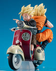 Dragonball Z 05 Desktop Real McCoy PVC Diorama Super Saiyan Son Goku & Super Saiyan Son Gohan & Motorbike 16 cm