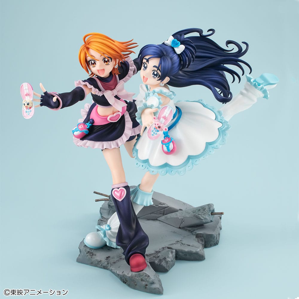 Pretty Cure Lucrea PVC Statue Cure Black &amp; Cure White 22 cm