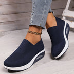 Amelie | Damskie buty typu slip-on z amortyzacją, ortopedyczne buty komfortowe | Rokishi | Czarny