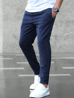 Christian | Męskie spodnie slim fit ze ściągaczem, granatowe chinosy | Rokishi | Czarny