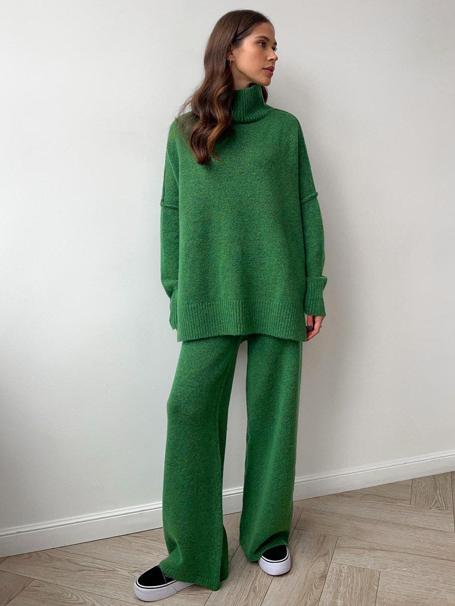 Corinne | Damski oversize'owy komplet dwuczęściowy, szeroki zestaw domowy z golfem | Rokishi | 