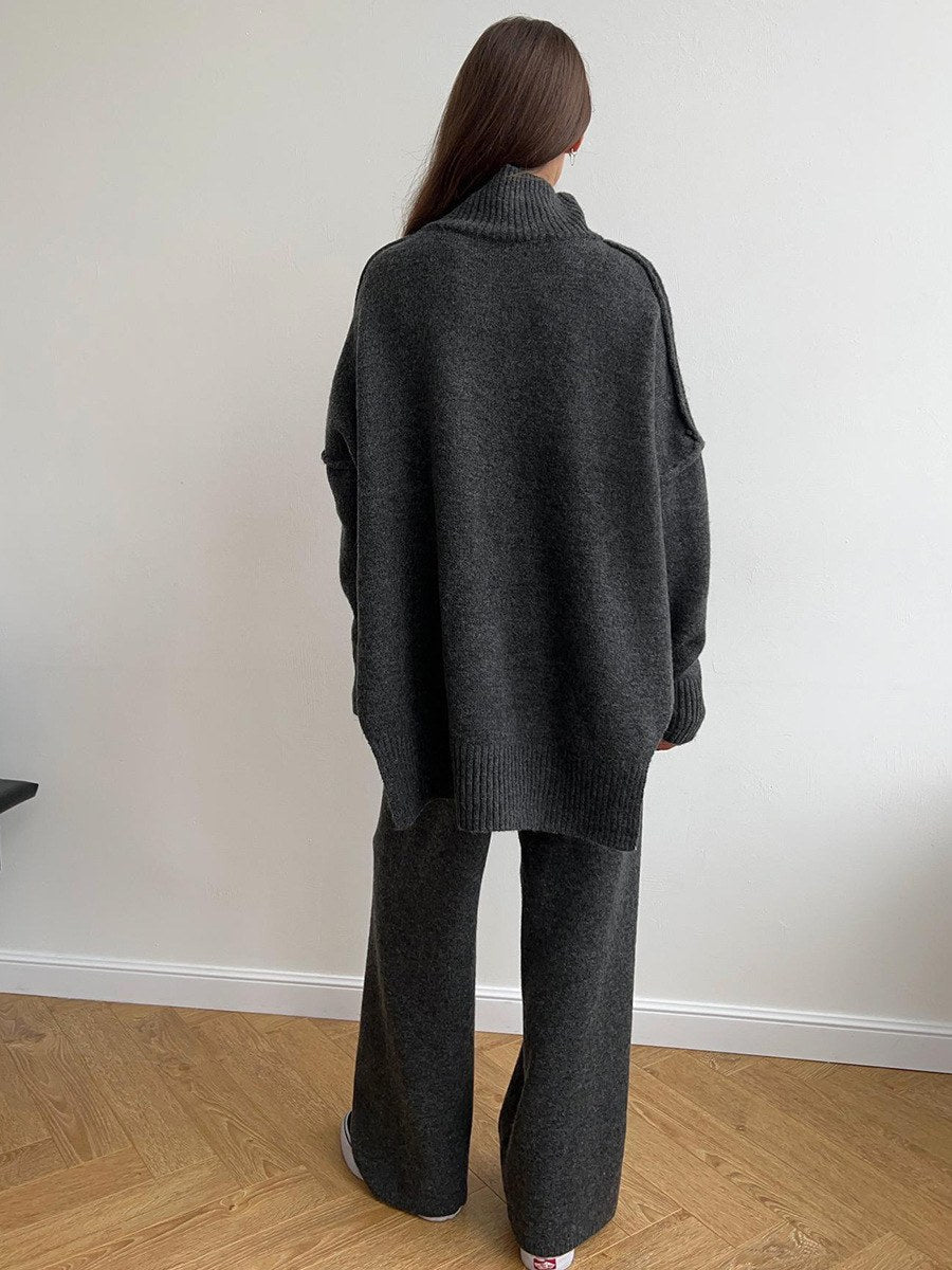 Corinne | Damski oversize'owy komplet dwuczęściowy, szeroki zestaw domowy z golfem | Rokishi | Brązowy