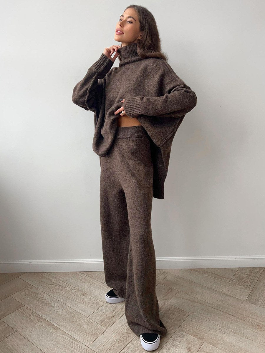 Corinne | Damski oversize'owy komplet dwuczęściowy, szeroki zestaw domowy z golfem | Rokishi | 