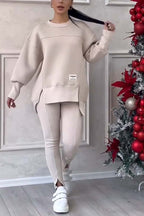 Agata | Bluza oversize z rozcięciami i legginsy, dwuczęściowy zestaw domowy dla kobiet | Rokishi