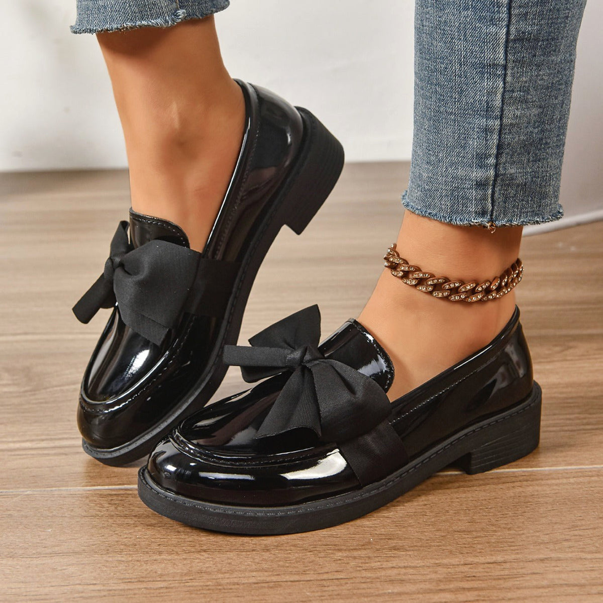 Aleksandra | Damskie buty wsuwane (slip-on) na platformie, z okrągłym noskiem i ozdobnym węzłem | Rokishi