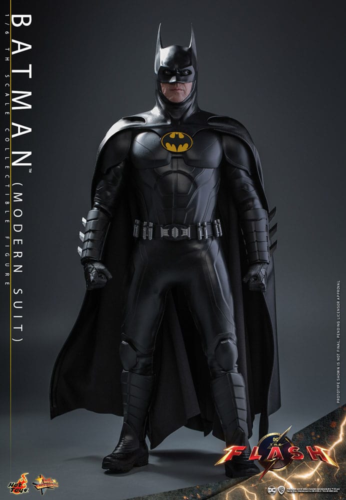 The Flash Movie Masterpiece Action Figure 1/6 Batman (Modern Suit) 30 cm