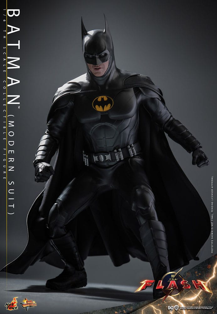 The Flash Movie Masterpiece Action Figure 1/6 Batman (Modern Suit) 30 cm