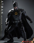 The Flash Movie Masterpiece Action Figure 1/6 Batman (Modern Suit) 30 cm