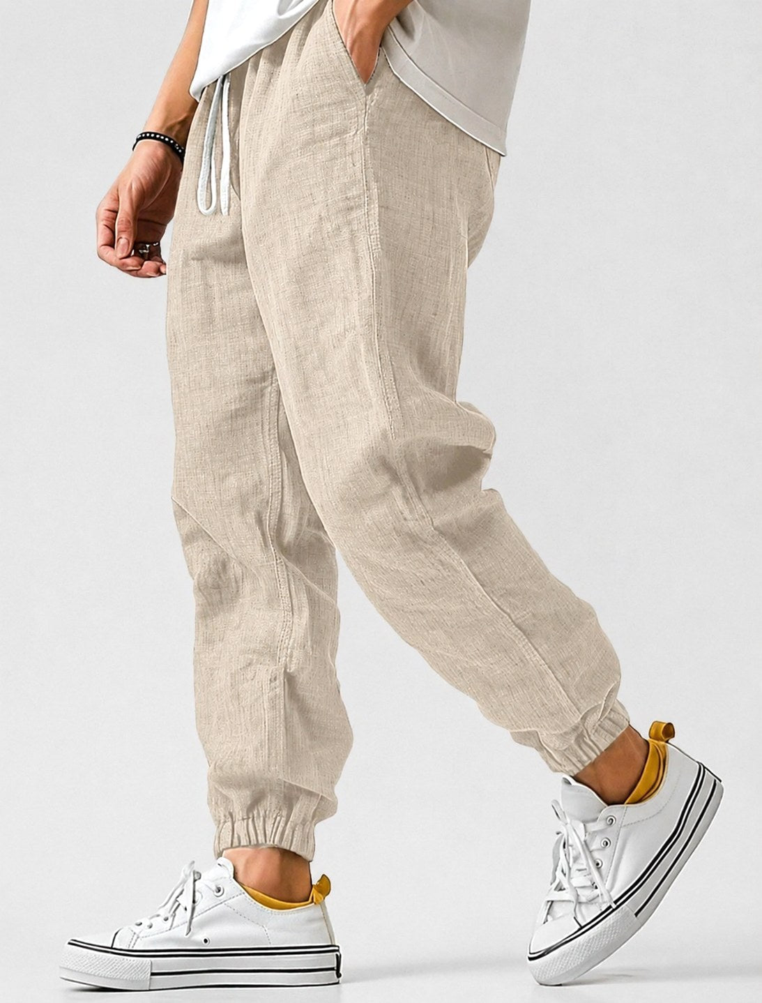 Jonas | Męskie spodnie jogger ze ściągaczem, letnie spodnie o kroju tapered | Rokishi | Khaki