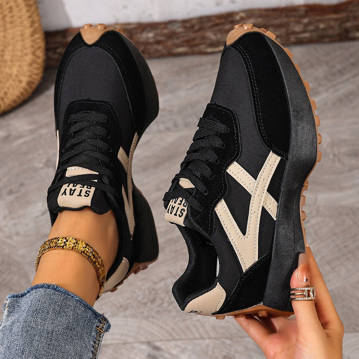 Petra | Damskie ortopedyczne sneakersy z amortyzacją, lekkie buty do chodzenia | Rokishi
