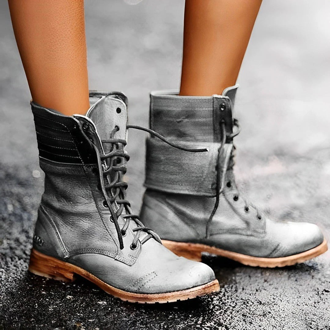 Sophie | Damskie sznurowane botki w kolorze starego różu, buty vintage na słupku | Rokishi | Karmazynowy