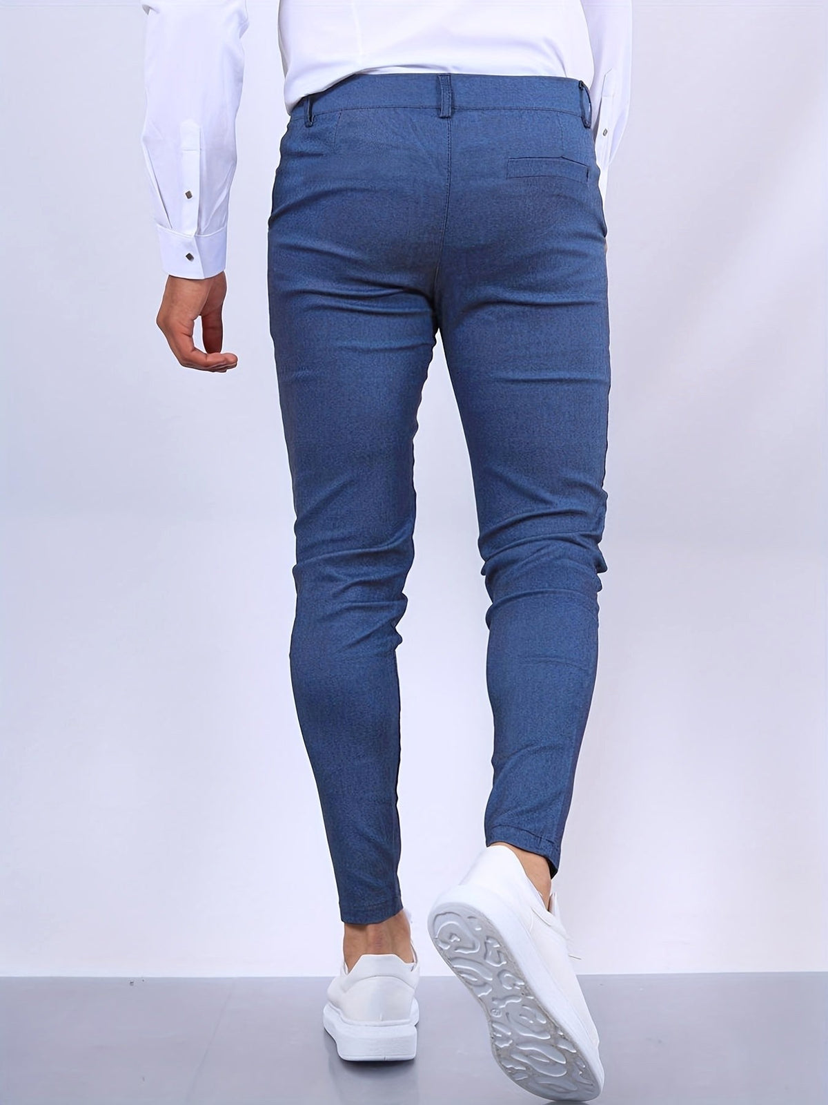 Stefan | Męskie chinosy slim fit w kolorze niebieskim, elastyczne spodnie biznesowe | Rokishi | Błękit królewski