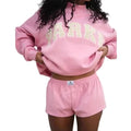 Thea | Damska dzianinowa bluza ze stójką, sweter z napisem w stylu varsity | Rokishi | Różowy