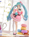 Hatsune Miku Exceed Creative PVC Statue Hatsune Miku Sweet Sweets Series Macaroon 21 cm