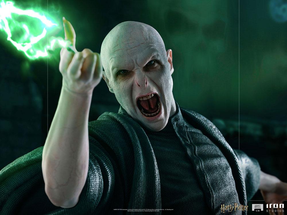 Harry Potter Legacy Replica Statue 1/4 Voldemort &amp; Nagini 58 cm