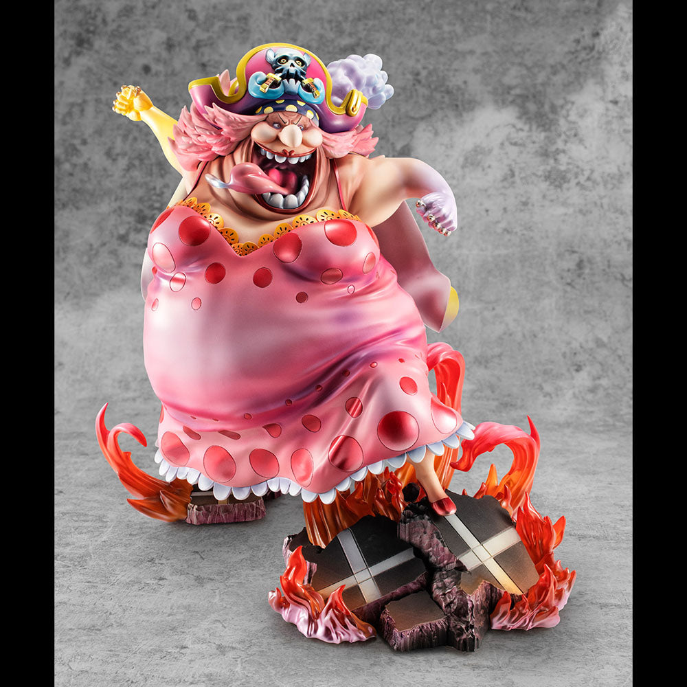 One Piece P.O.P PVC Statue Great Pirate Big Mom Charlotte Linlin 36 cm