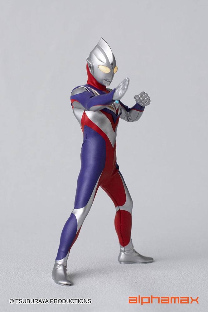 Ultraman Tiga Light-Up Action Figure Tiga 16 cm