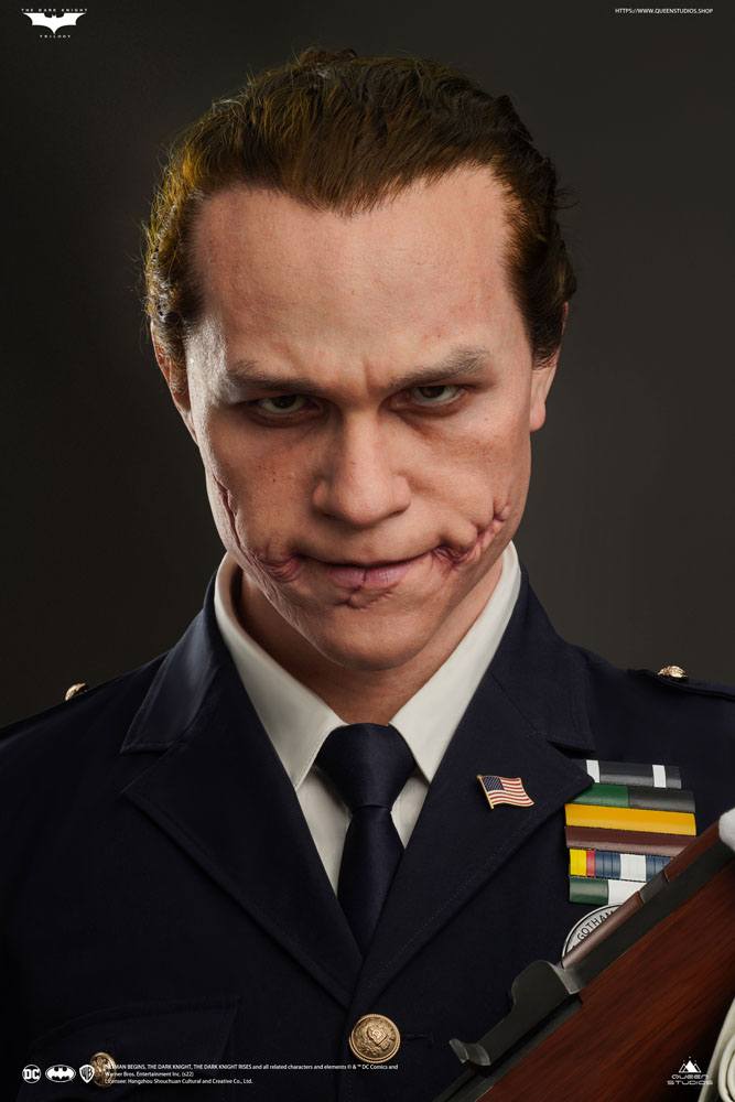 The Dark Knight Bust 1/1 The Joker (Police Uniform) 87 cm