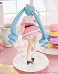 Hatsune Miku Exceed Creative PVC Statue Hatsune Miku Sweet Sweets Series Macaroon 21 cm