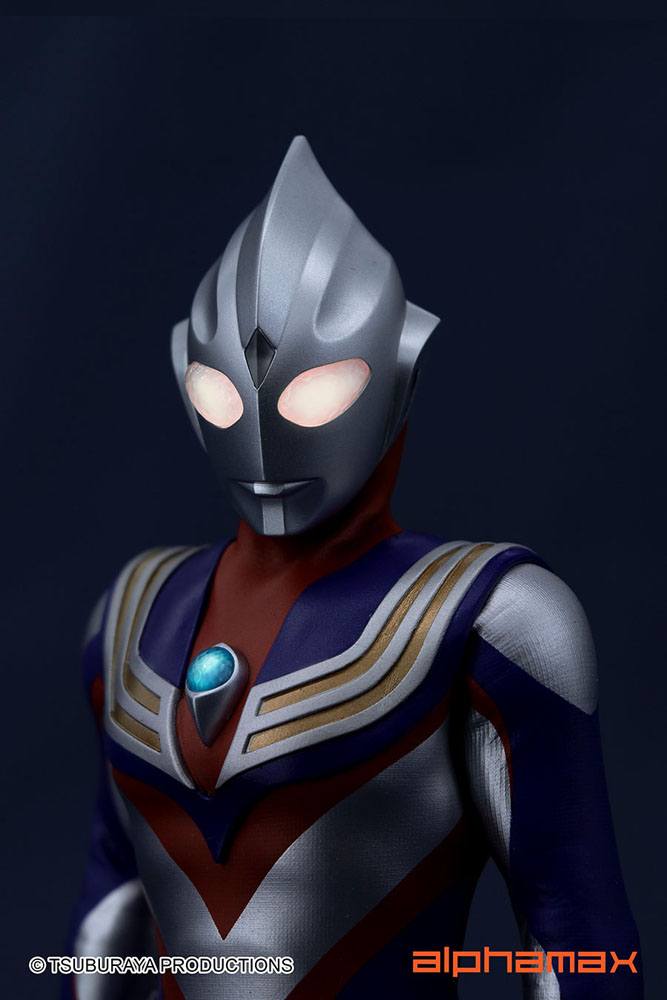 Ultraman Tiga Light-Up Action Figure Tiga 16 cm