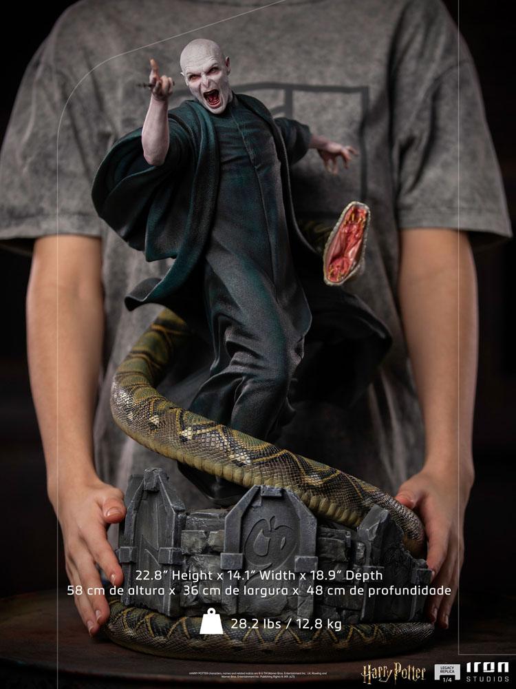 Harry Potter Legacy Replica Statue 1/4 Voldemort &amp; Nagini 58 cm