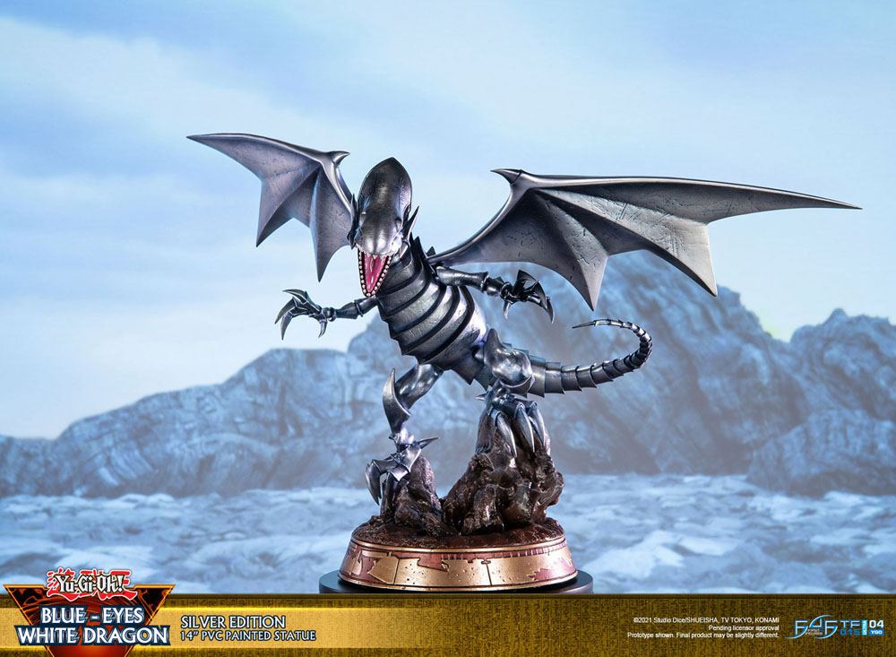 Yu-Gi-Oh! - Blue-Eyes White Dragon Silver Edition 35 cm