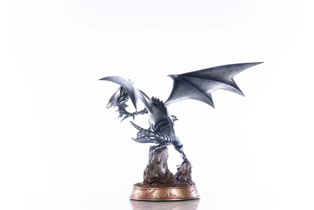 Yu-Gi-Oh! - Blue-Eyes White Dragon Silver Edition 35 cm