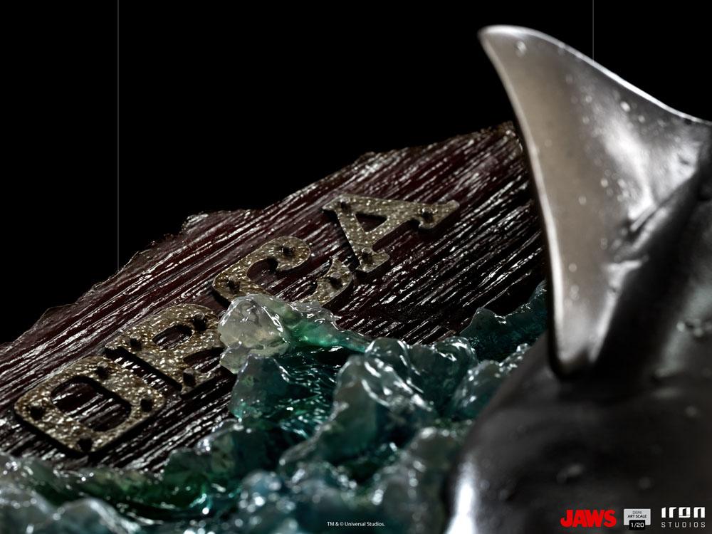 Jaws Demi Art Scale Statue 1/20 Jaws Attack 104 cm