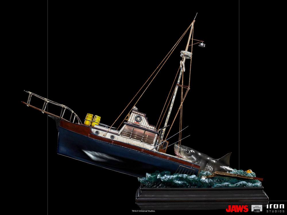 Jaws Demi Art Scale Statue 1/20 Jaws Attack 104 cm