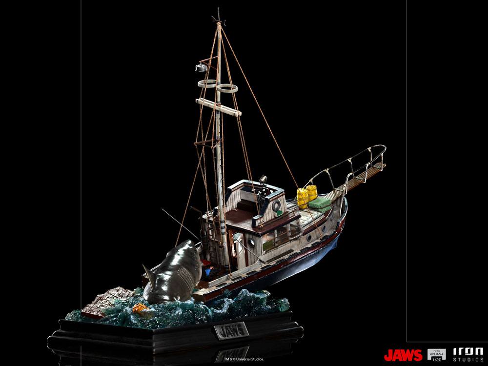 Jaws Demi Art Scale Statue 1/20 Jaws Attack 104 cm