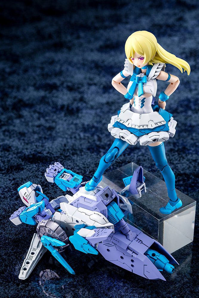 Megami Device Chaos &amp; Pretty Plastic Model Kit 1/1 Alice 15 cm