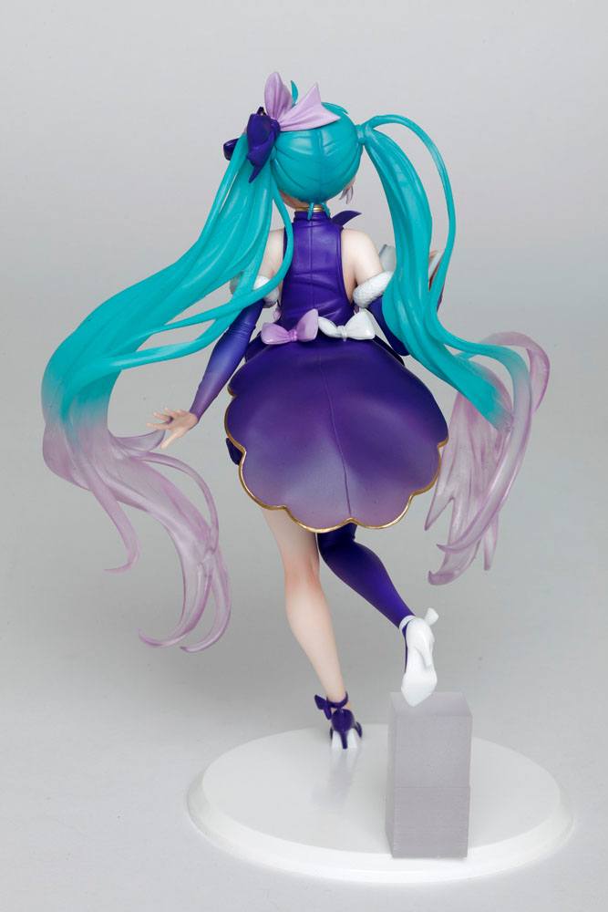 Vocaloid PVC Statue Hatsune Miku 3rd Season Winter Ver. (re-sales) 18 cm